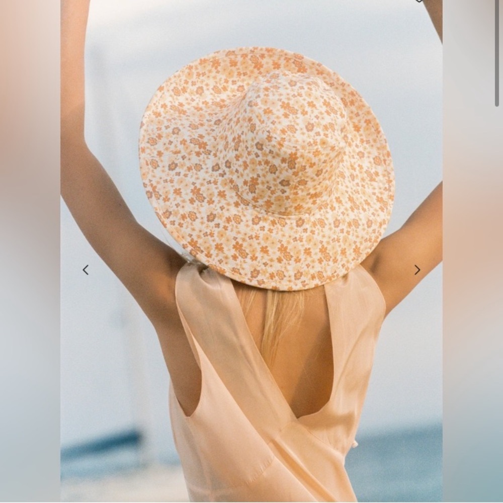 Lack of Color Spring Summer Bloom Beach Holiday Bucket Hat Peach Bloom S/M